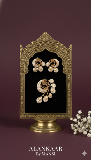 Basra Moti Pendent Set