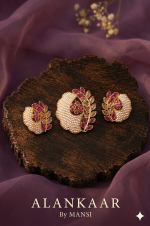 Basra Moti Pendant Set
