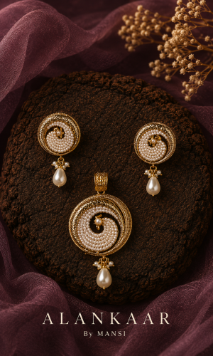Basra Moti Pendent Set