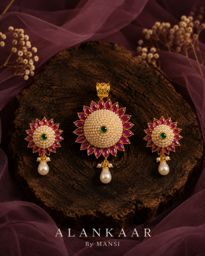Basra Moti Pendant Set