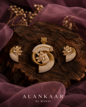Basra Moti Pendant Set