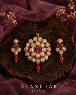 Basra Moti Pendant Set